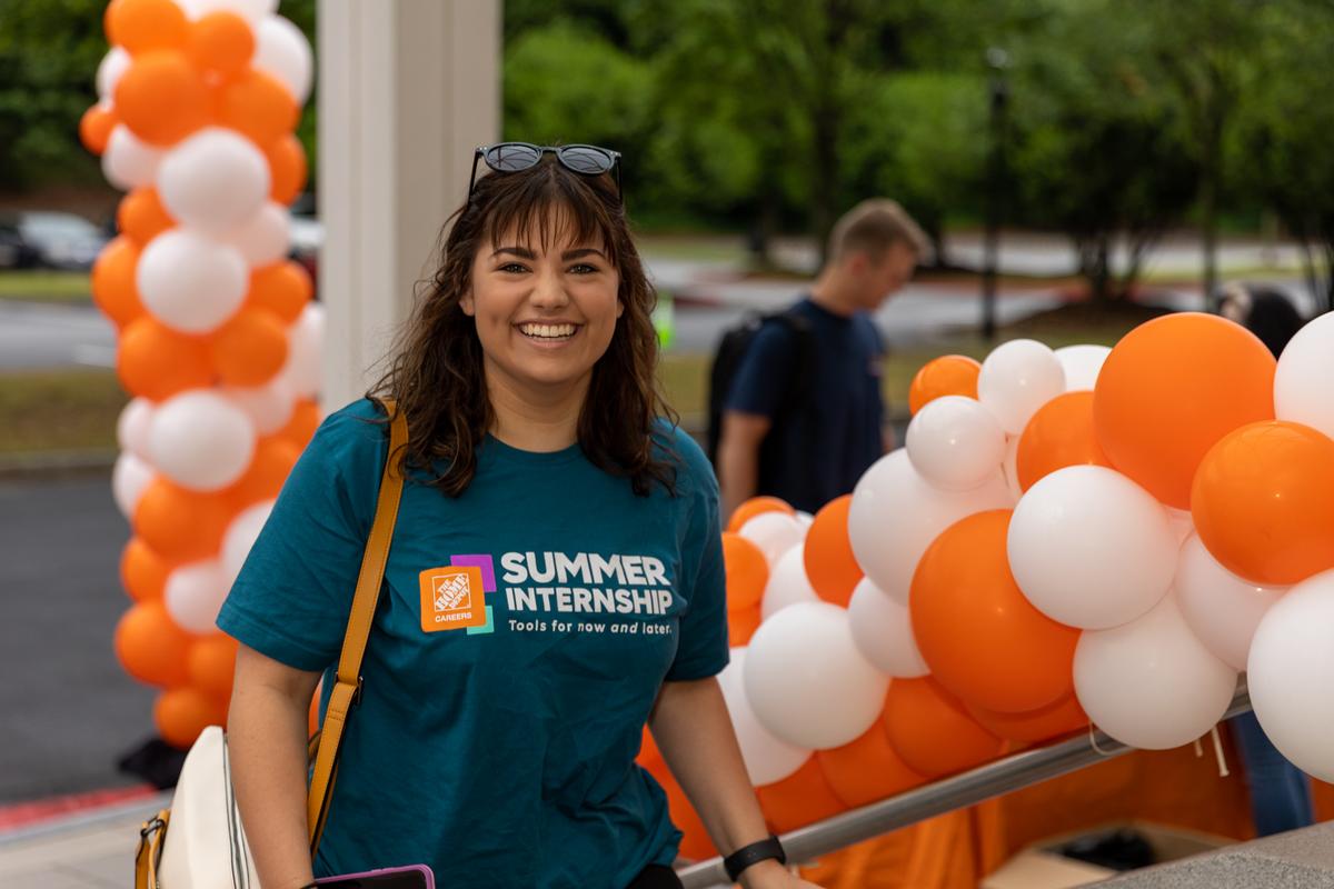 home depot employee arriving at the internship first day