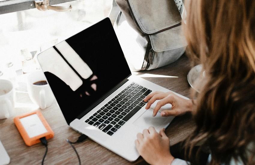Advice card  Personal Branding 101: How to Stand Out and Succeed in Your Job Search