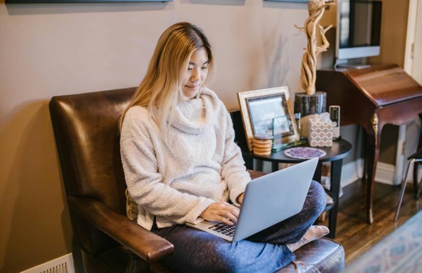 Woman on computer.